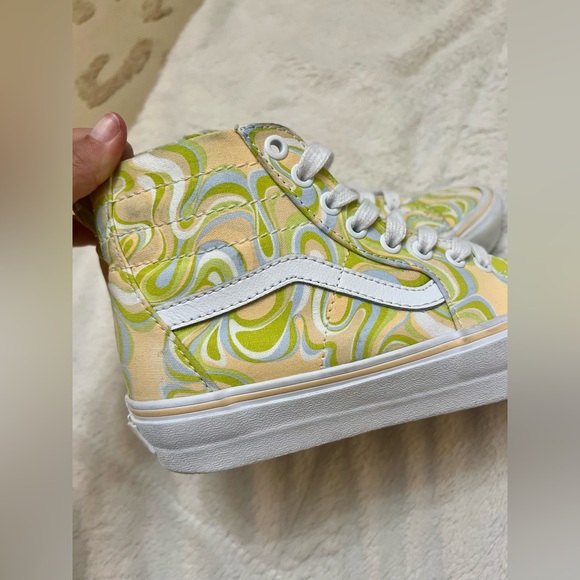 🛹 Vans Sk8-Hi Tapered Swirl Skate Shoes - Lime green, Blue, Yellow & White - Picture 2 of 8
